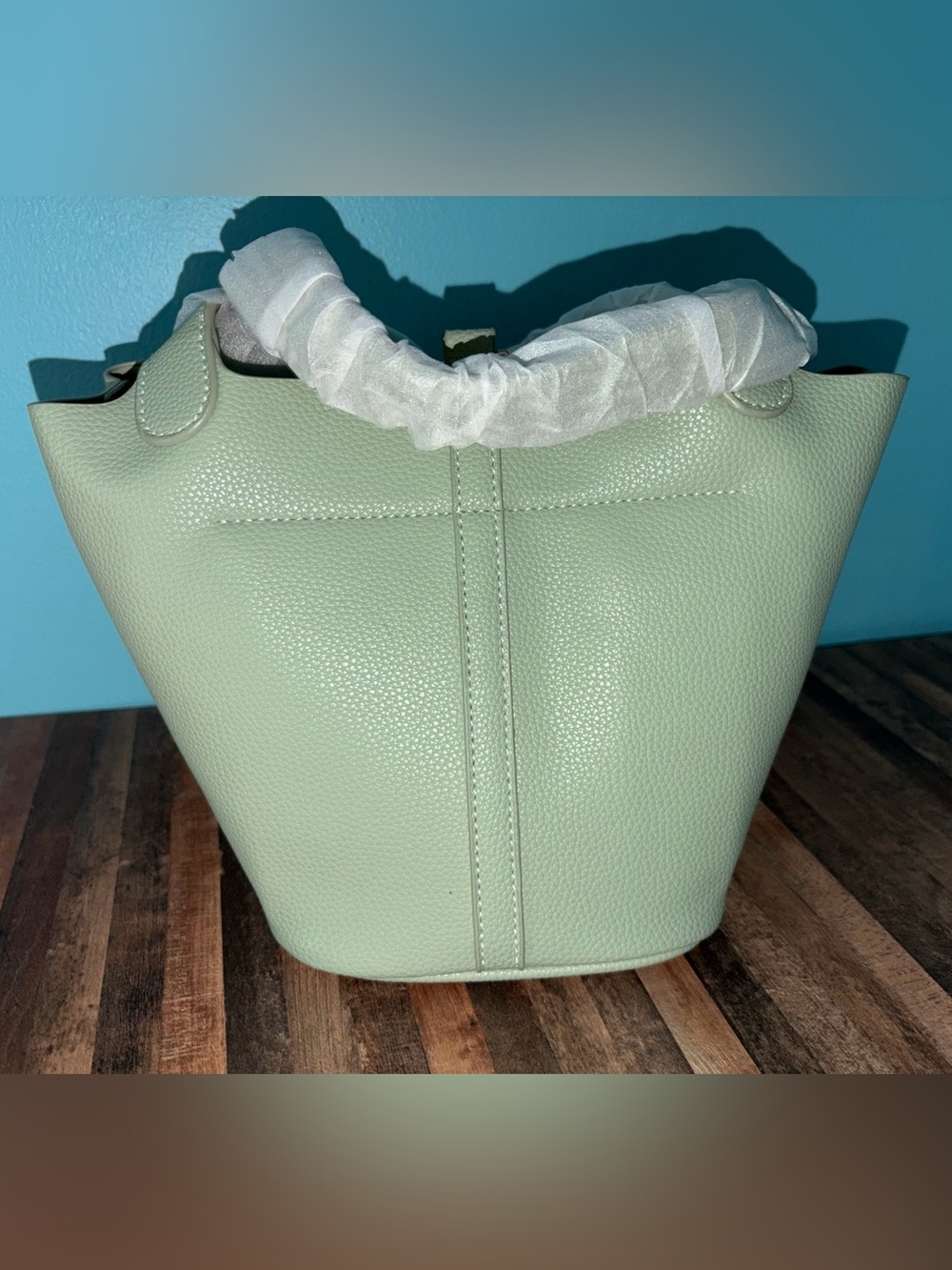 Valentino Orlandi Mint Green Milano Bucket Bag NWT! - Picture 5 of 7